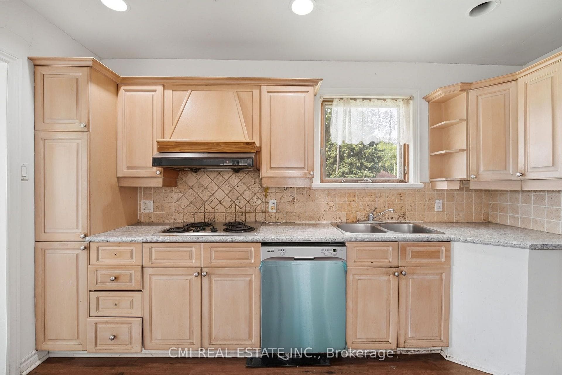106 Flora Drive photo 10