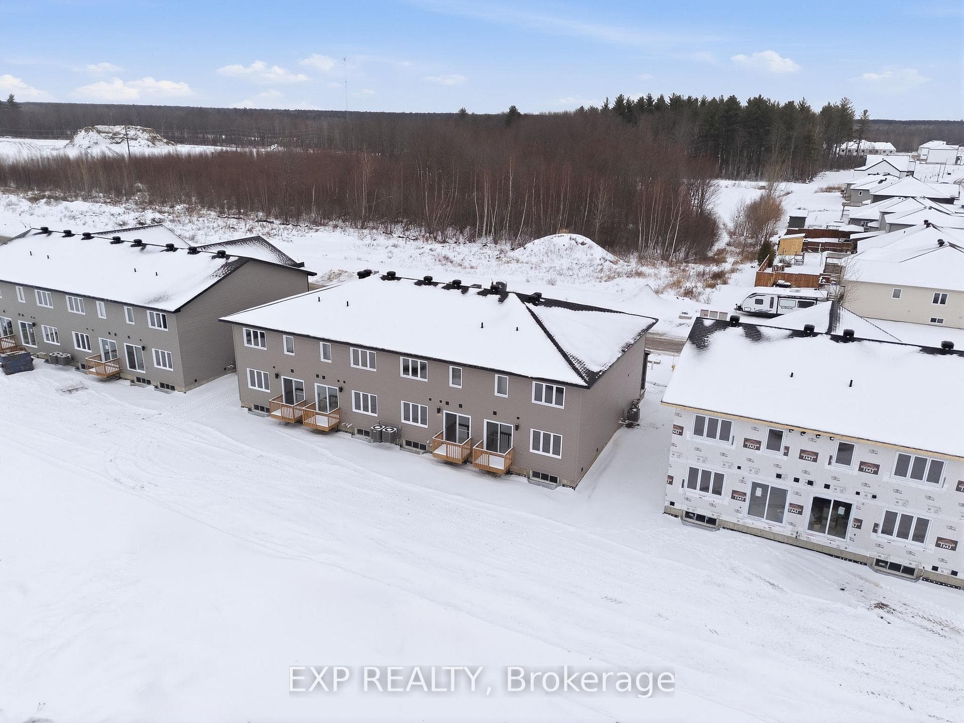 142 Elizabeth Street photo 19
