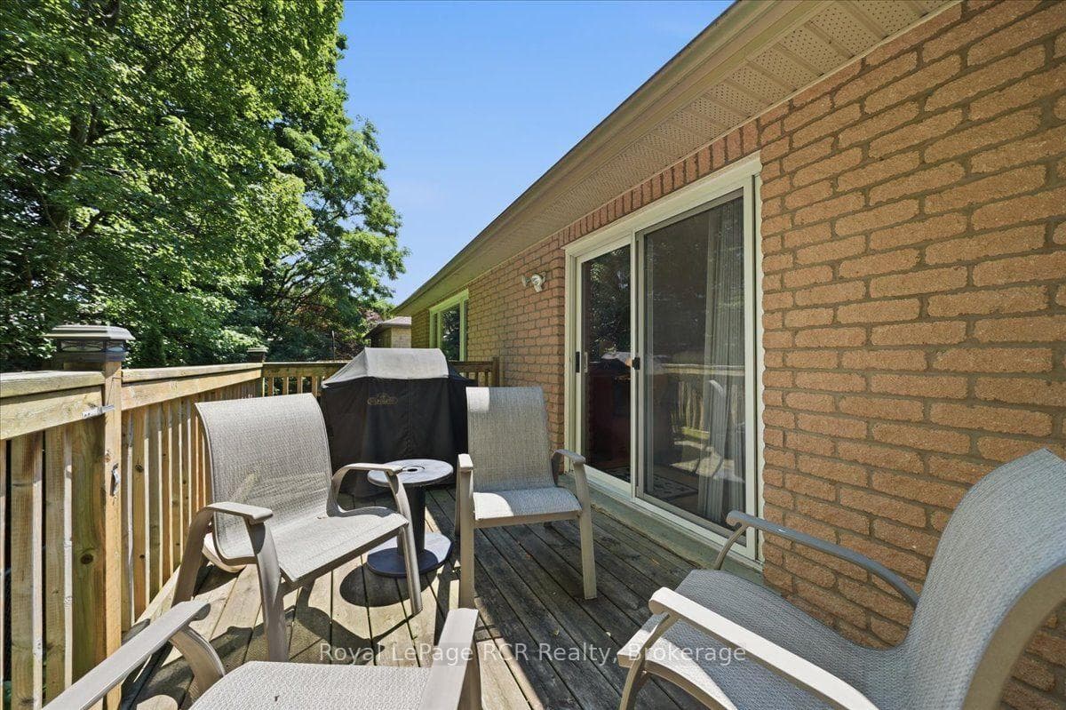 255 2nd Avenue photo 49