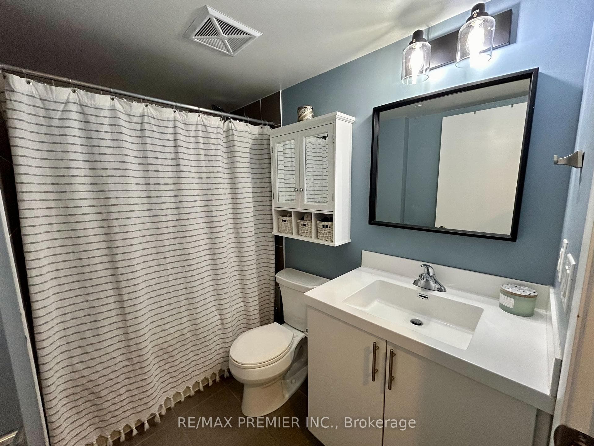 830 Lawrence Avenue Unit 1109 photo 13