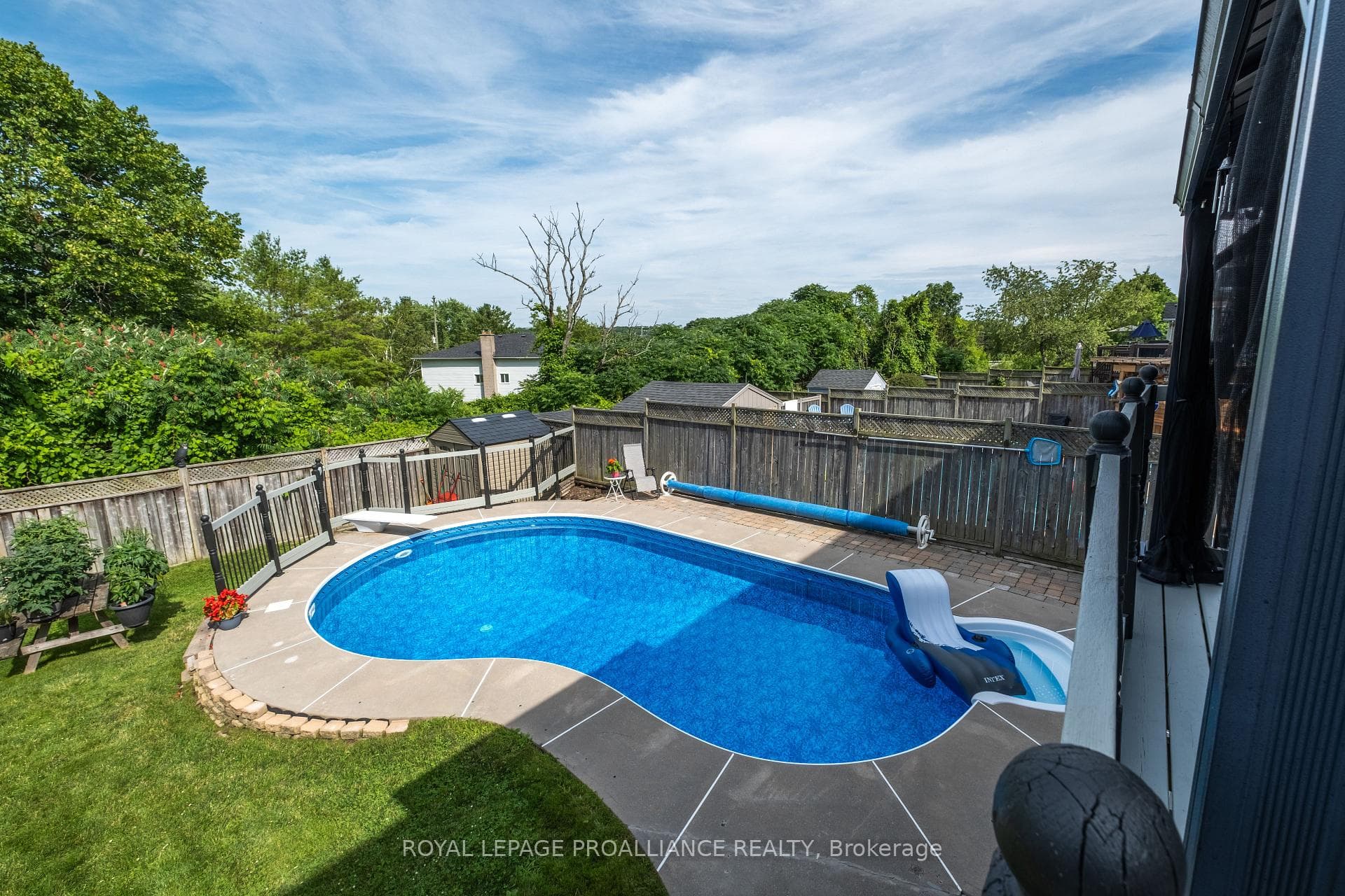 133 Aaron Place photo 6