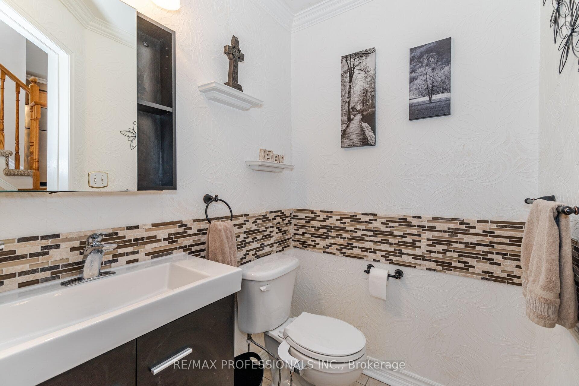 2-Piece Powder Room