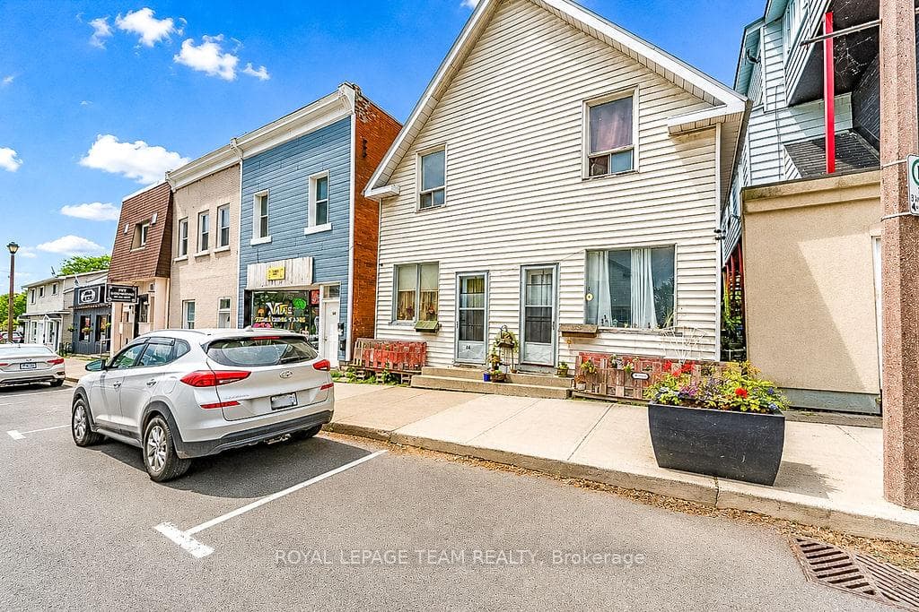 56 Madawaska Street photo 25