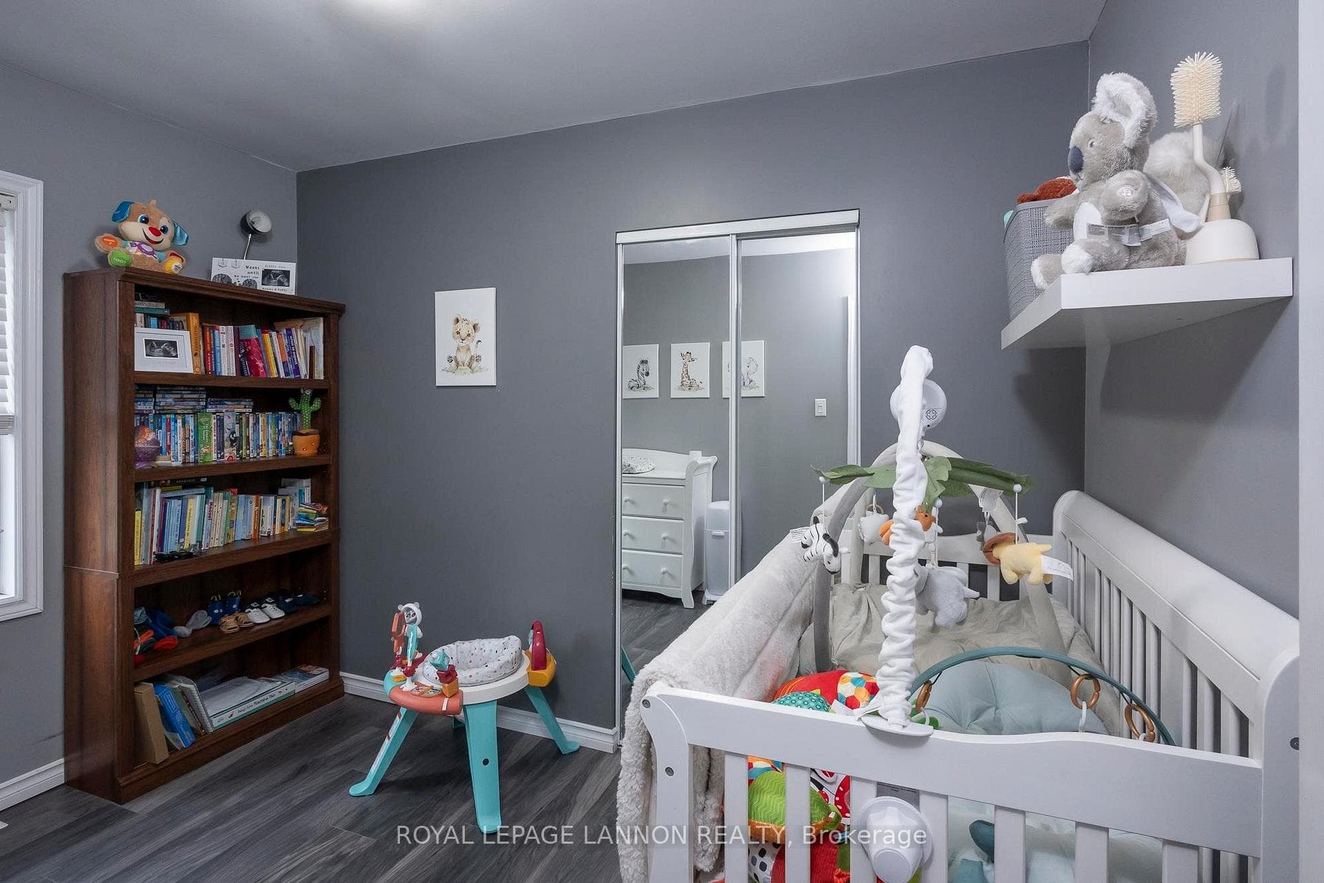 96 Albany Street photo 16