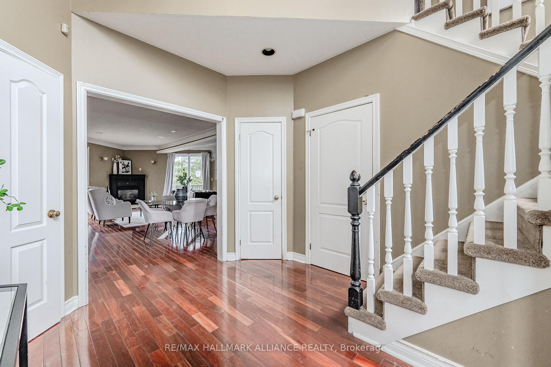 57 Rupert Court photo 29