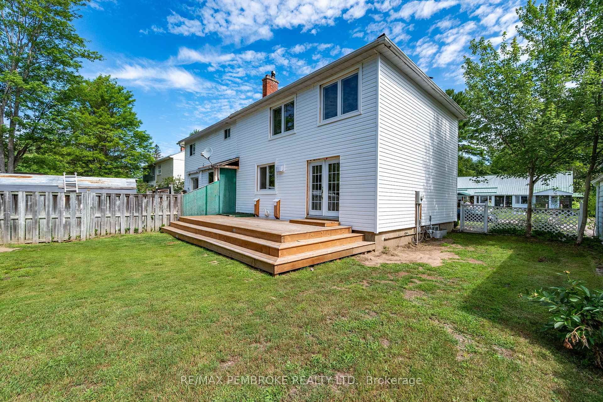 117 Algonquin Street photo 32