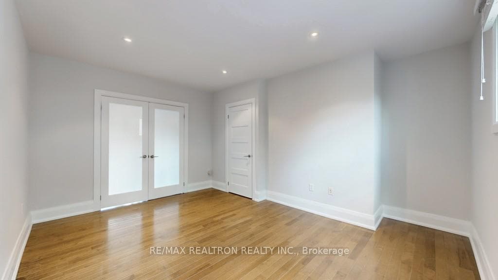 11 Blithfield Avenue photo 28