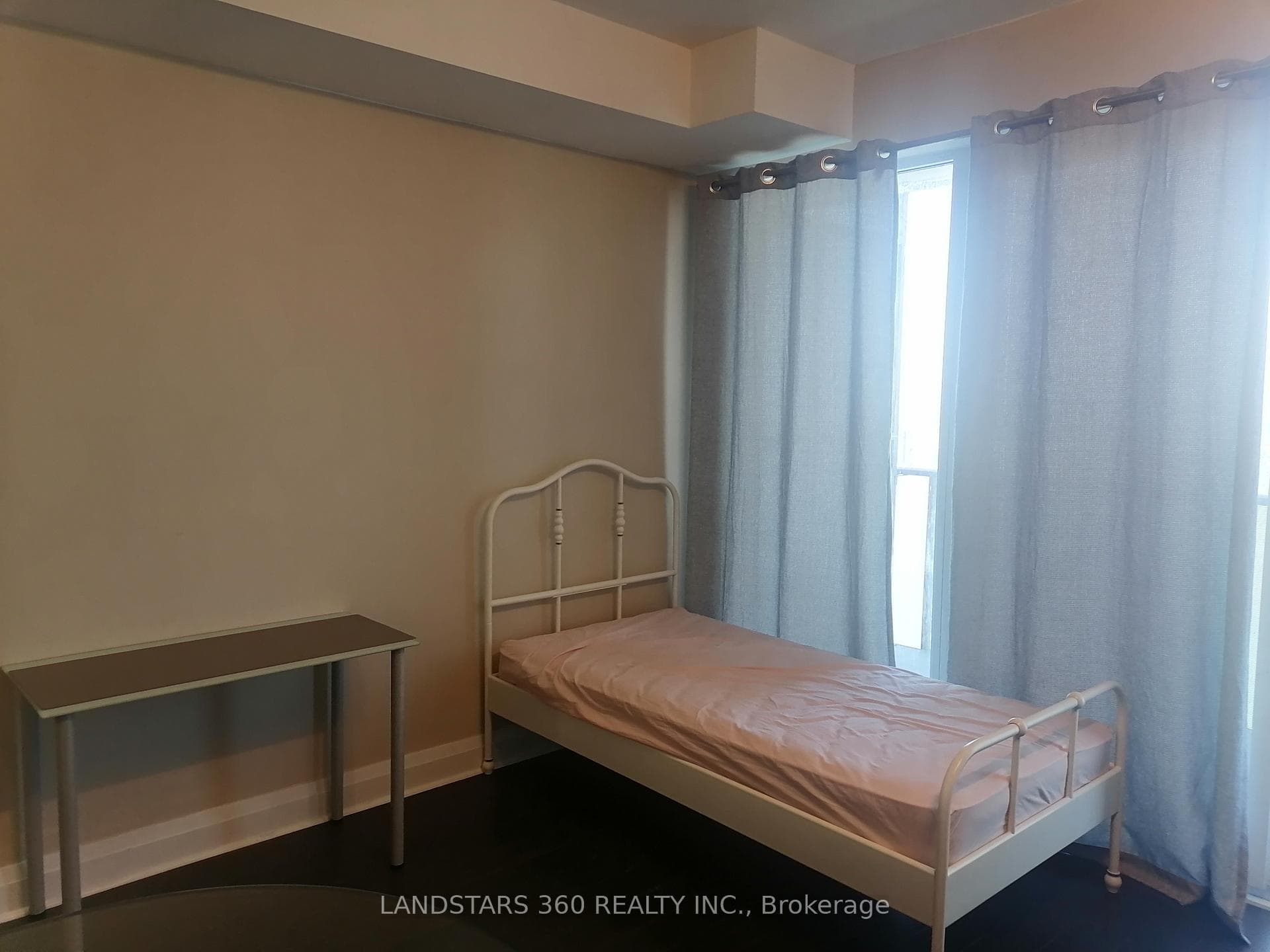 1080 Bay Street Unit 3907 photo 4