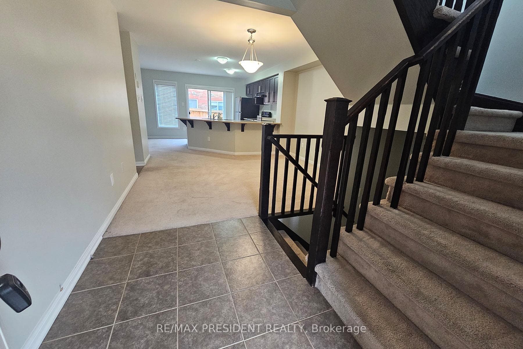 1008 Timmer Place photo 2