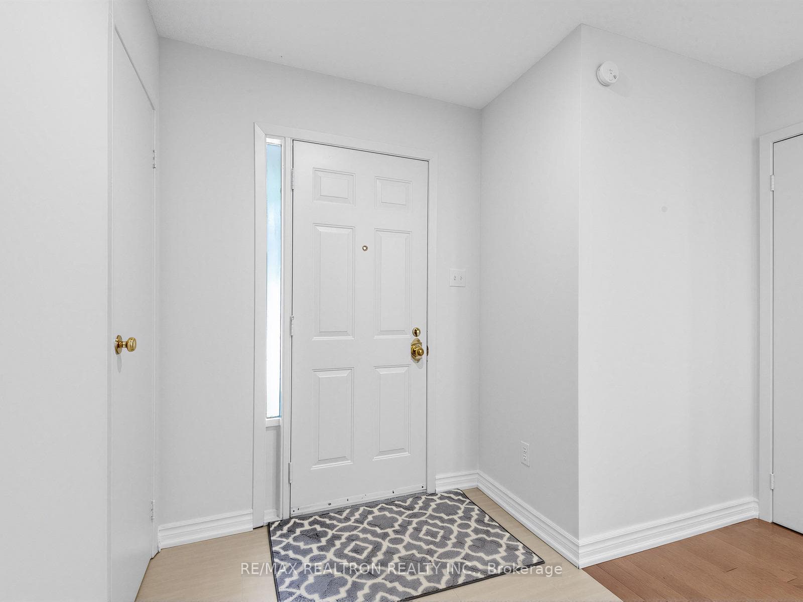 180 Observatory Lane photo 3