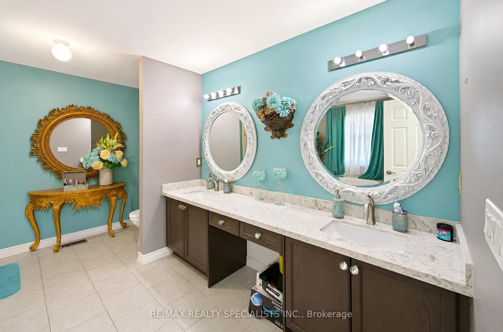 4 Burlwood Road photo 39