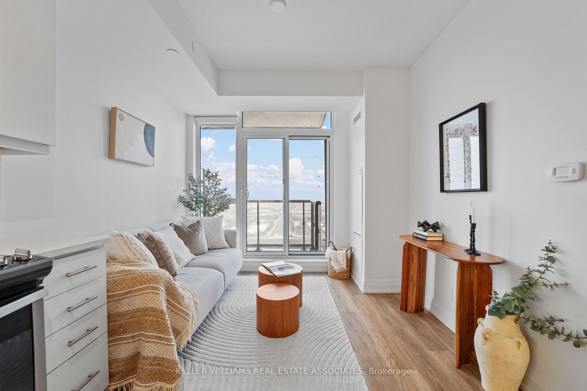 17 Zorra Street Unit 1608 photo 7