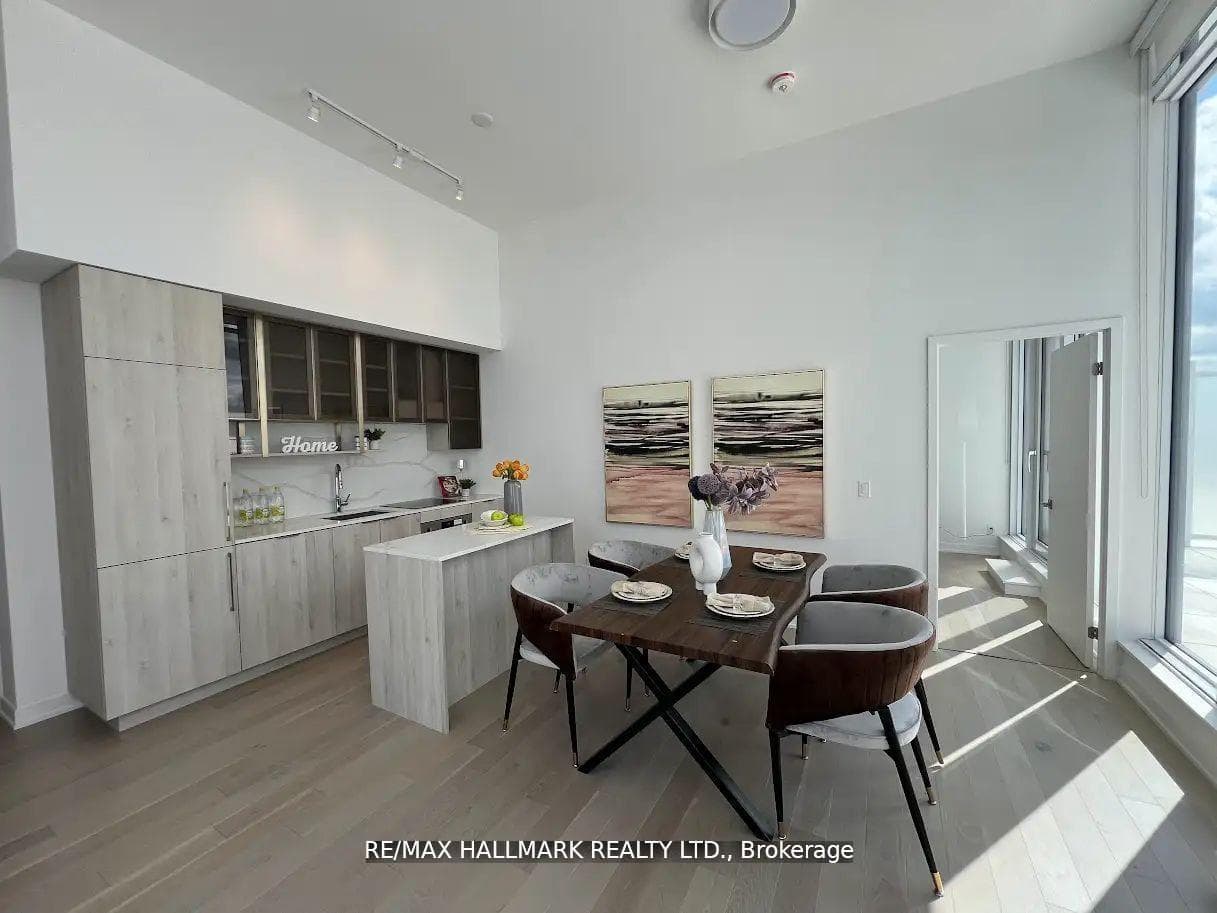 15 Holmes Avenue Unit PH3201 photo 12