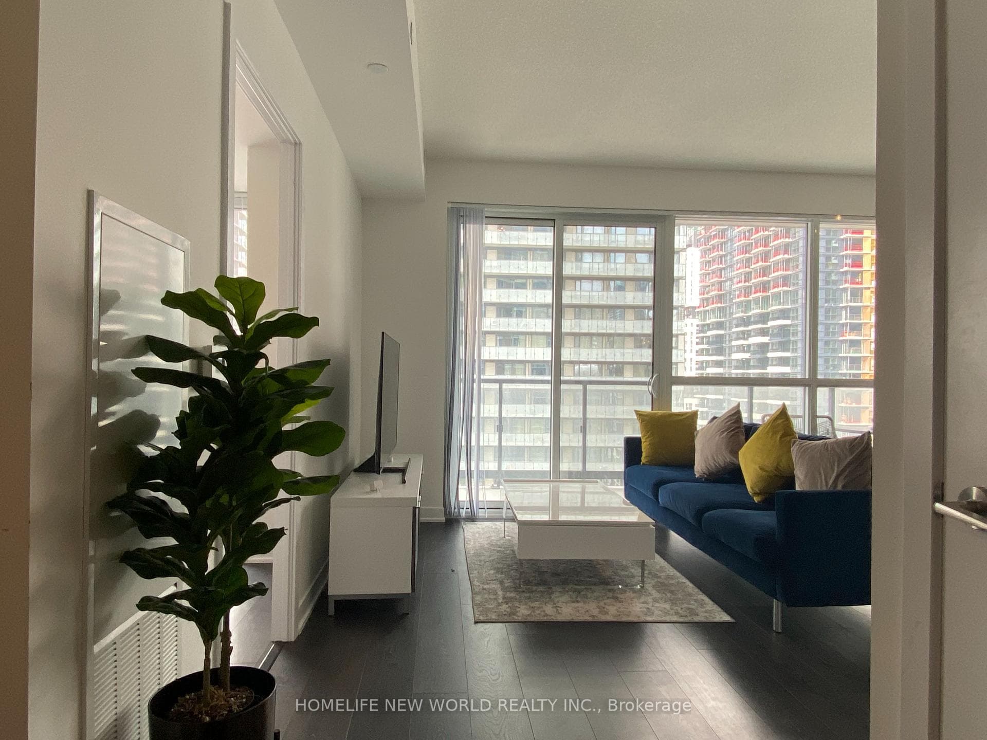 87 Peter Street Unit 2207 photo 5
