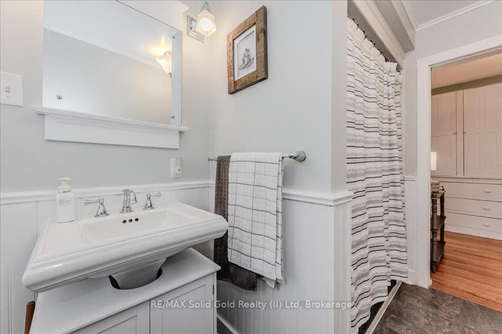 56 Woolwich Street photo 22