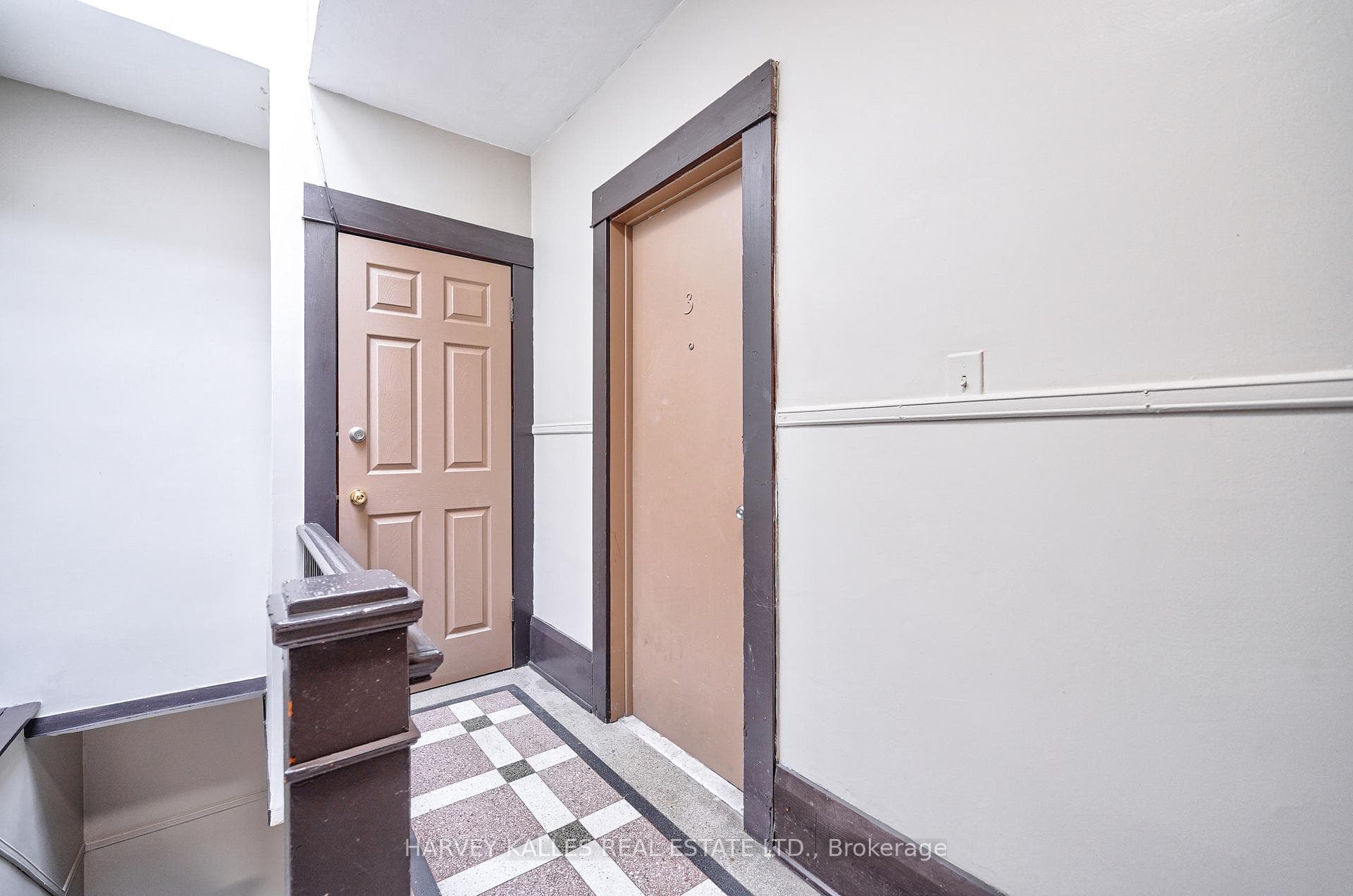 1074 St Clair Avenue Unit 4 photo 10