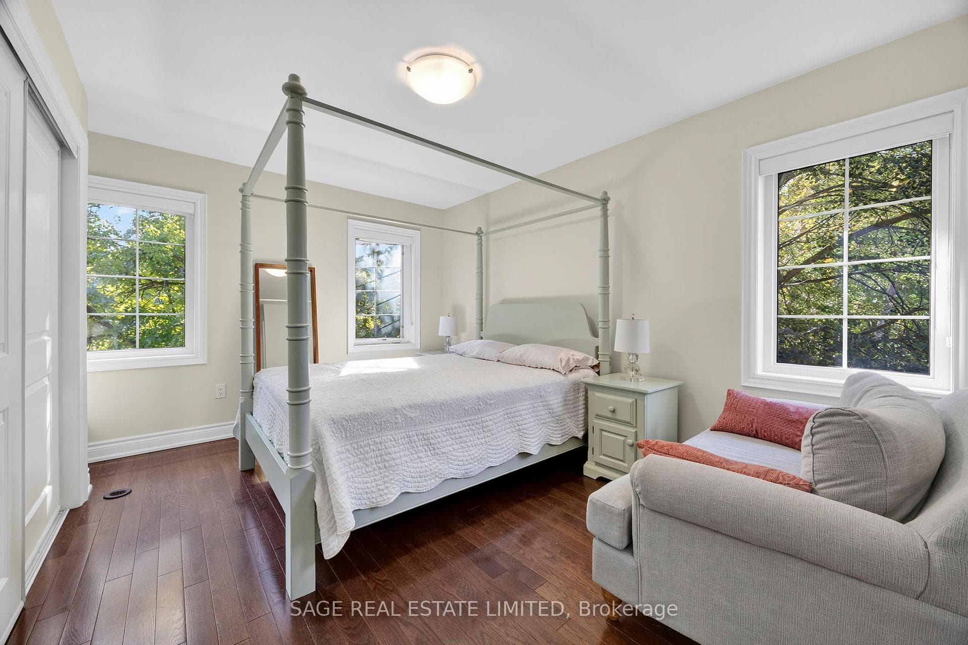 10 Hargrave Lane Unit 1 photo 19