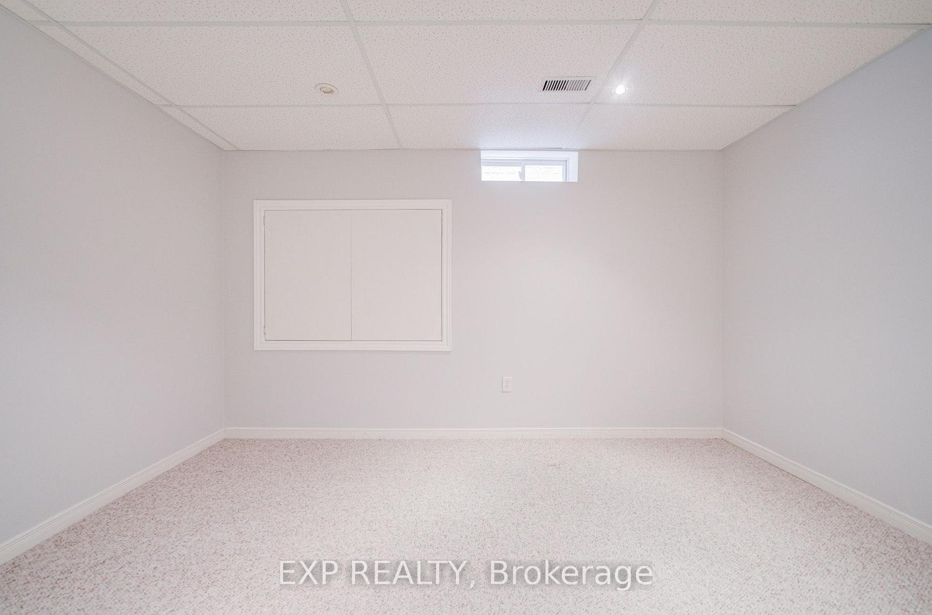 71 Futura Avenue photo 47