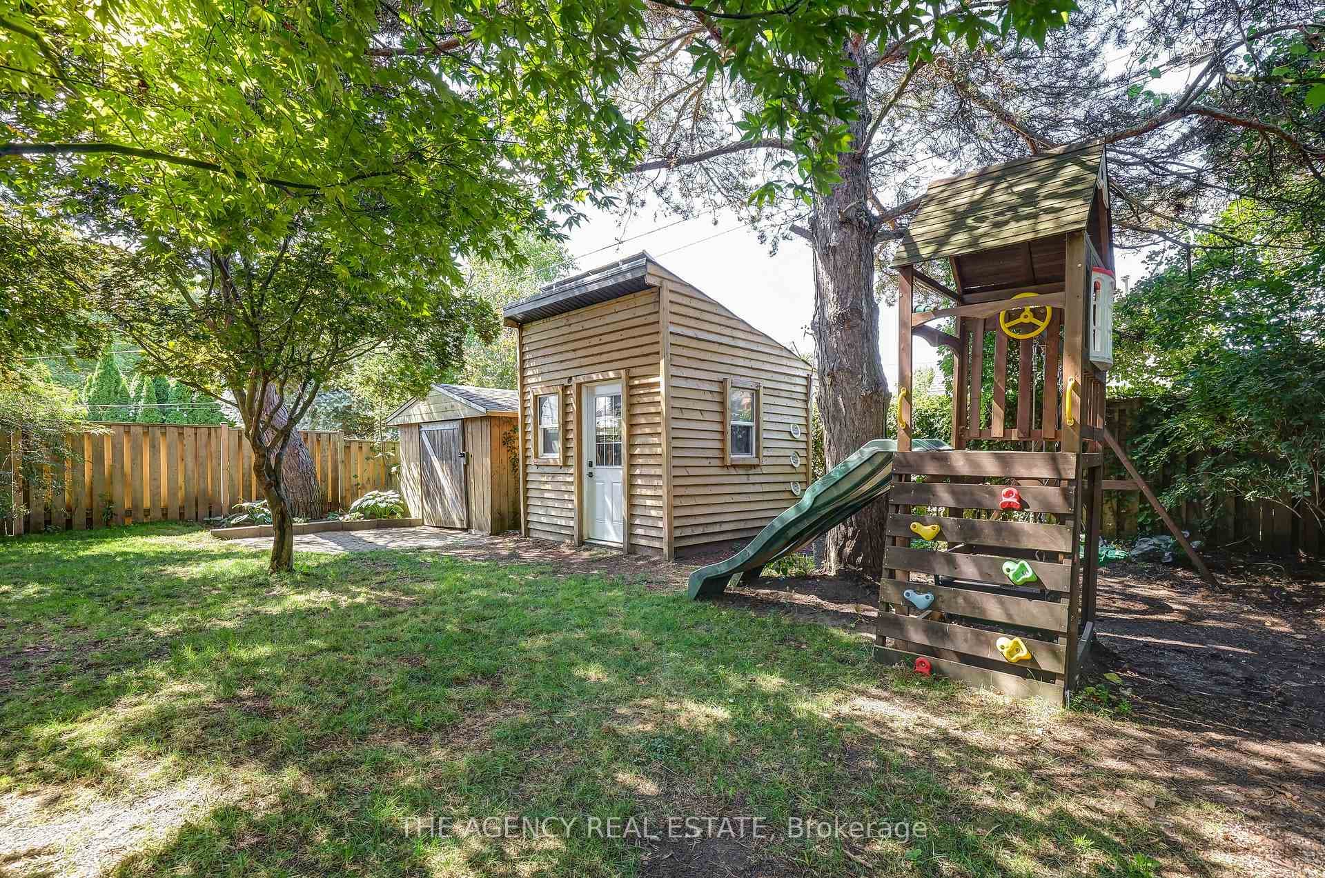 205 Rhine Avenue photo 48