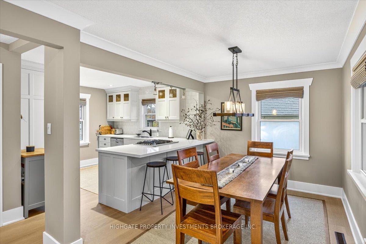 75 Dundonald Street photo 11