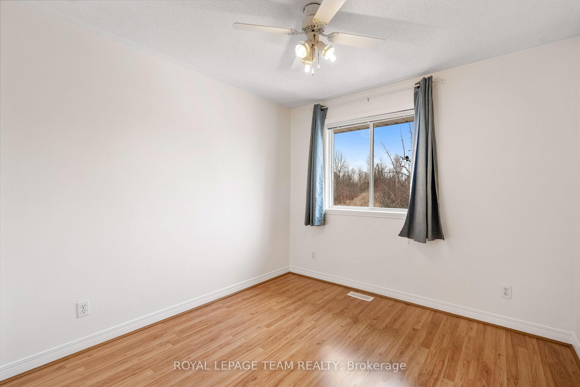 52 Rowan Drive photo 22