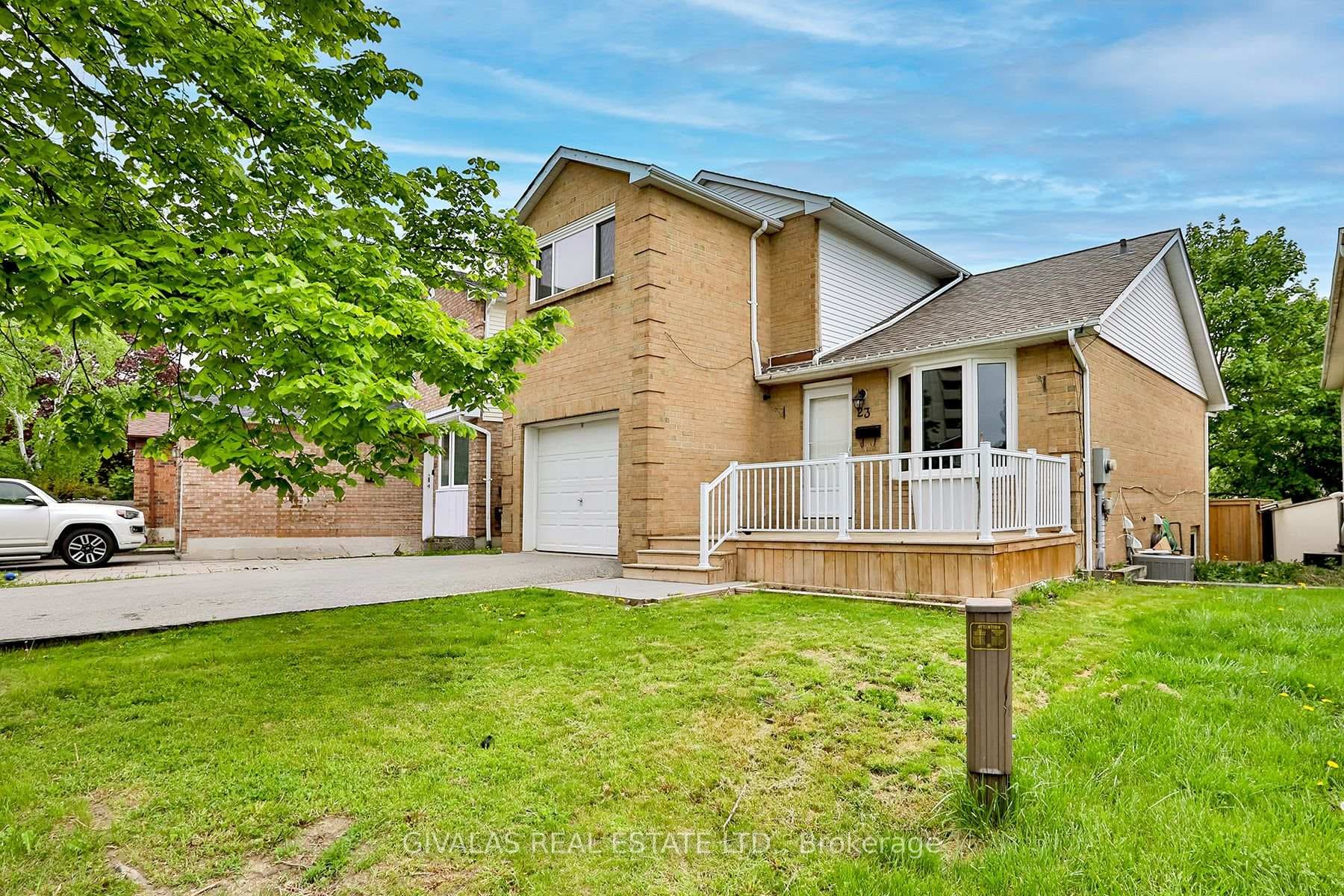 23 Plumridge Court photo 2