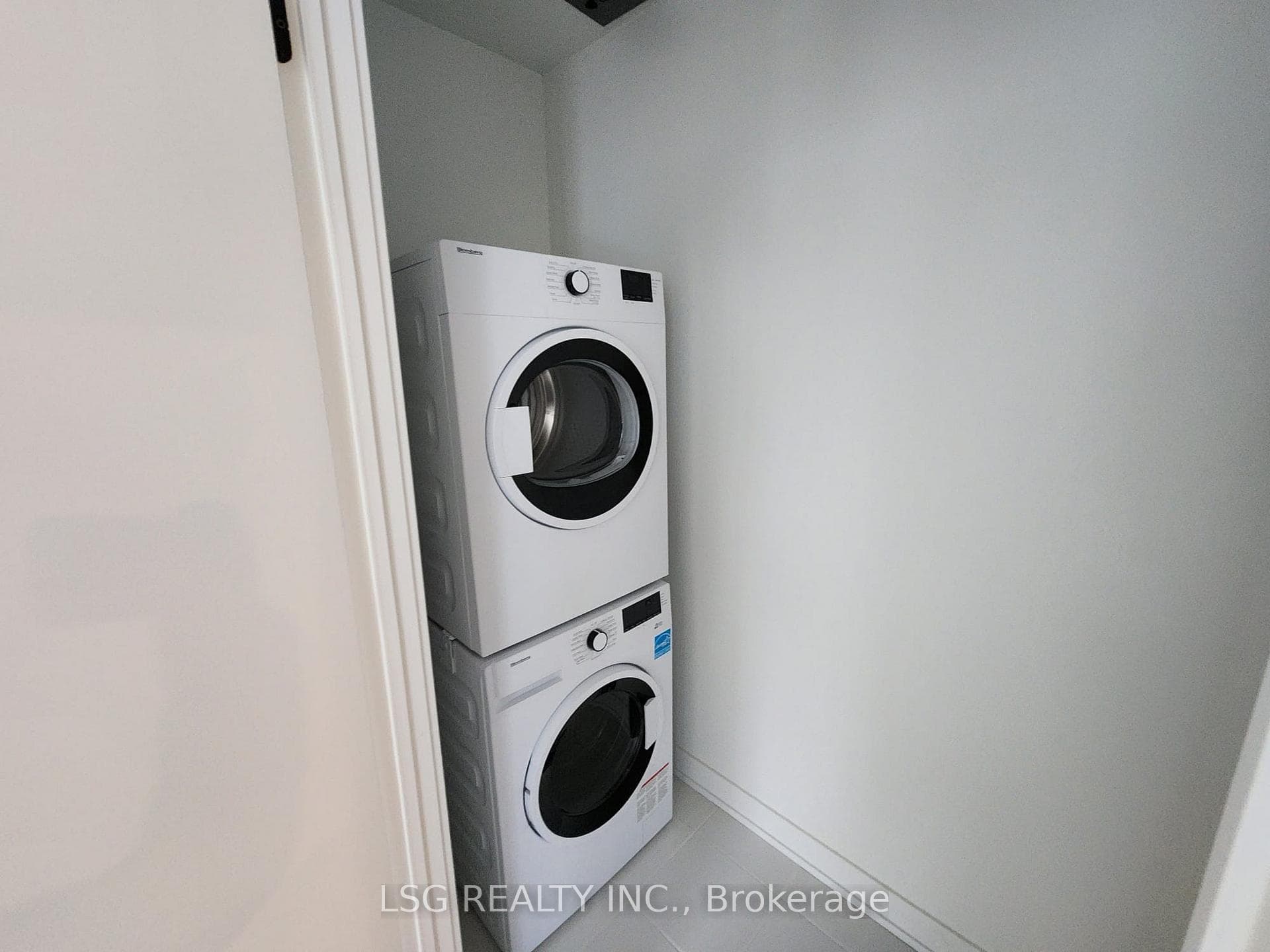 117 Broadway Avenue Unit 2103 photo 7