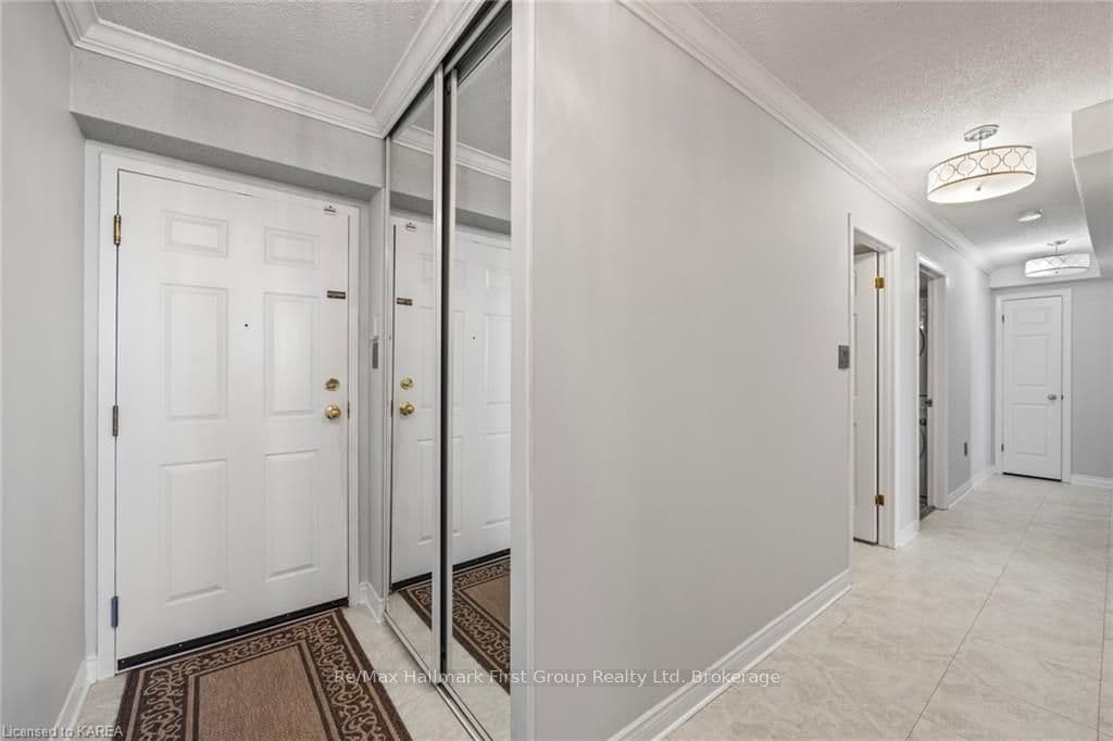 675 DAVIS Drive Unit 710 photo 3