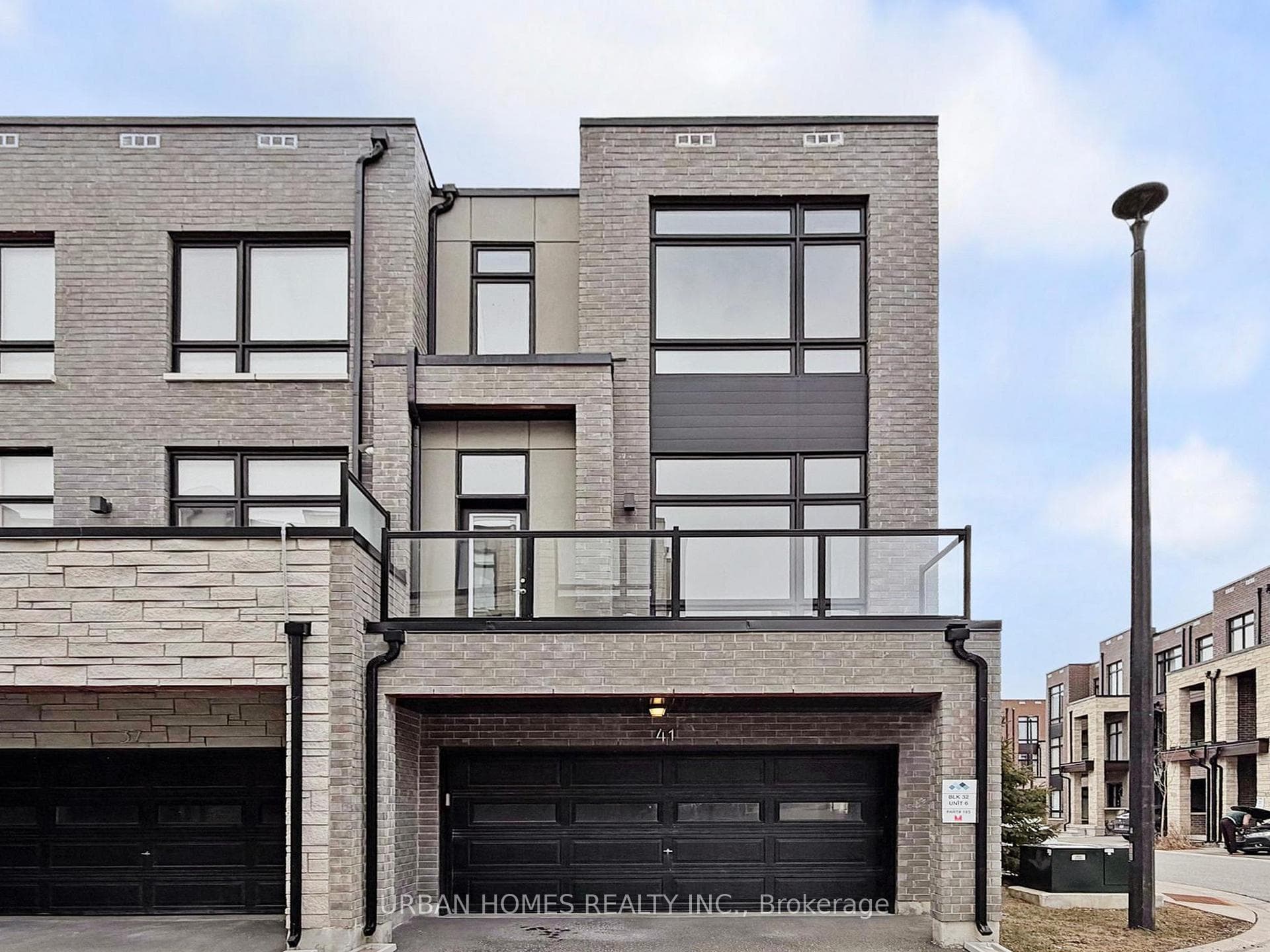 41 Gerussi Street photo 40