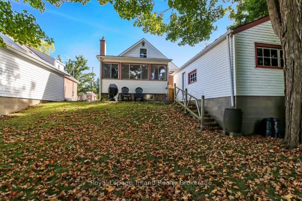 217 Sydenham Street photo 26