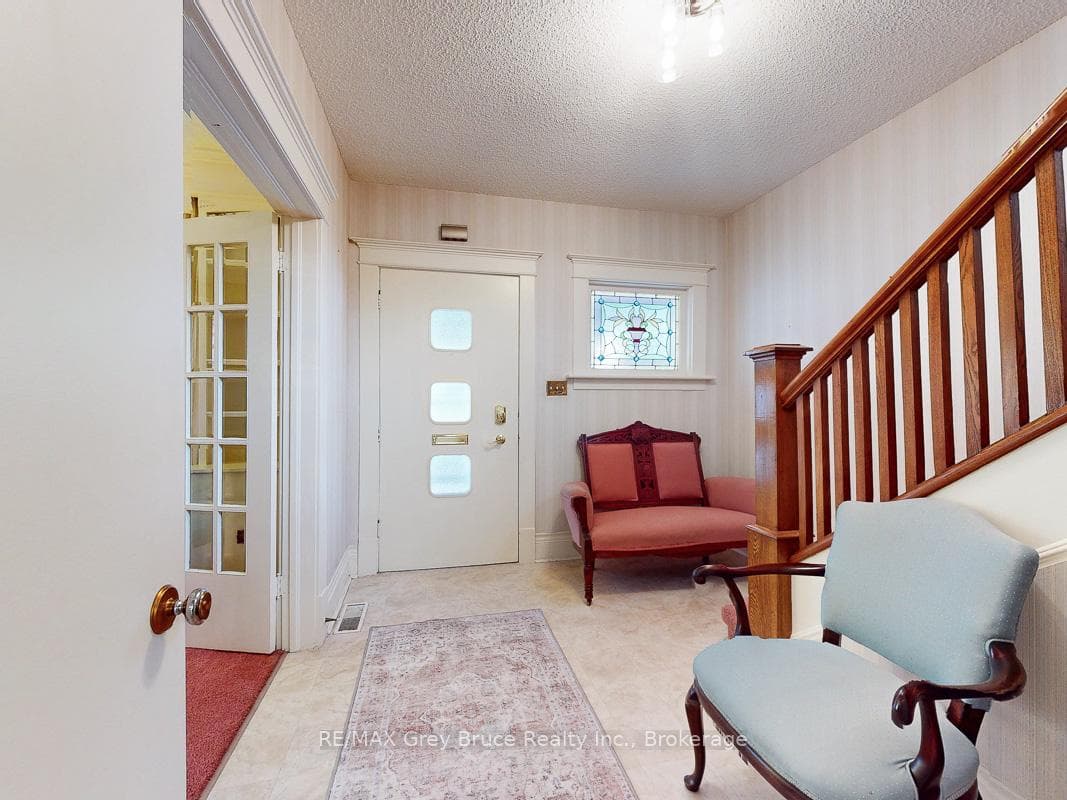 714 4th Avenue photo 9