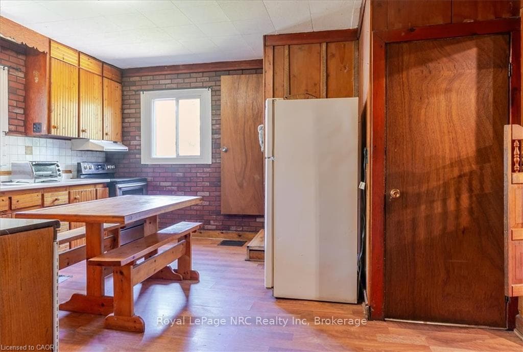 382 Beach Boulevard photo 32