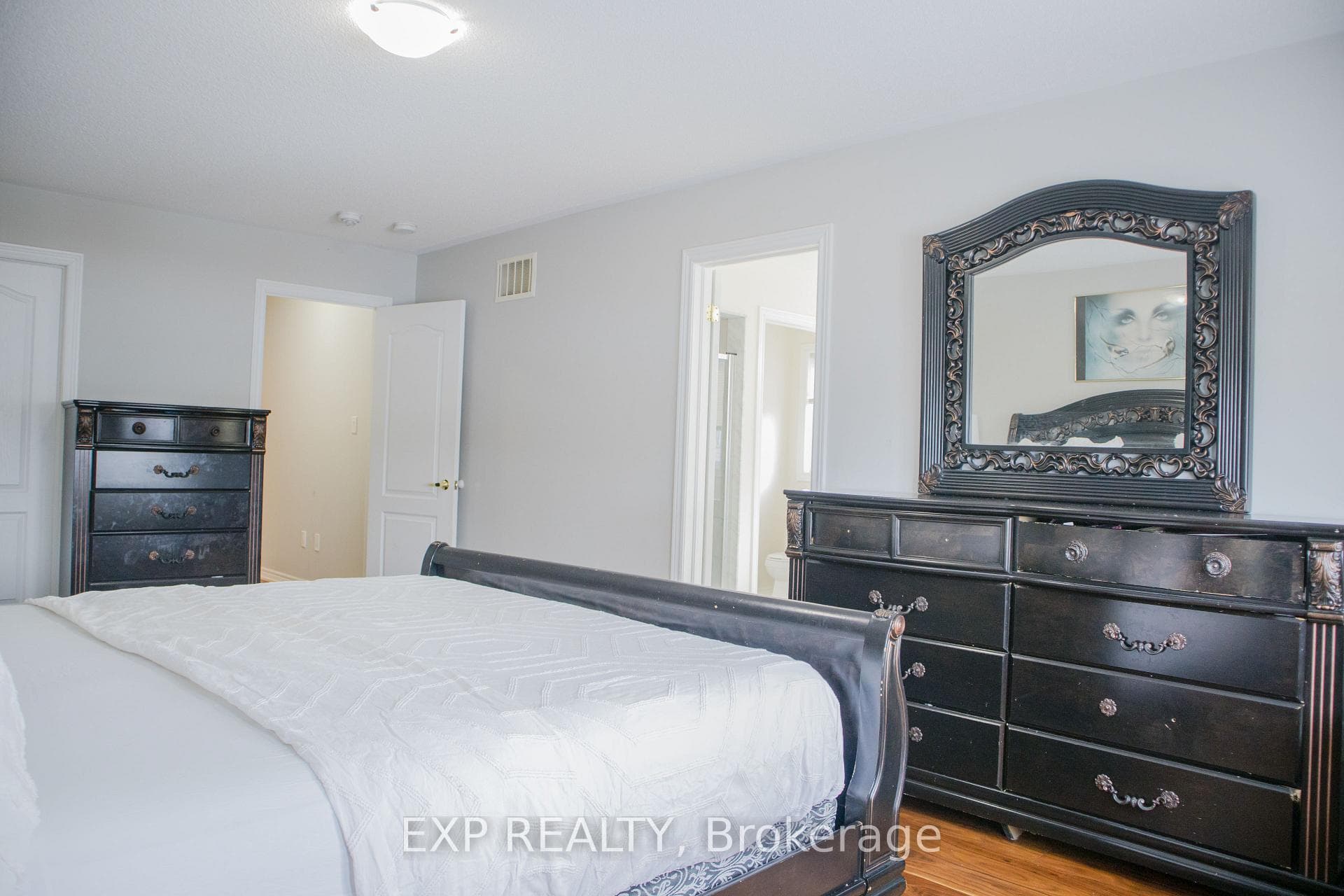 13 Sasco Way photo 22