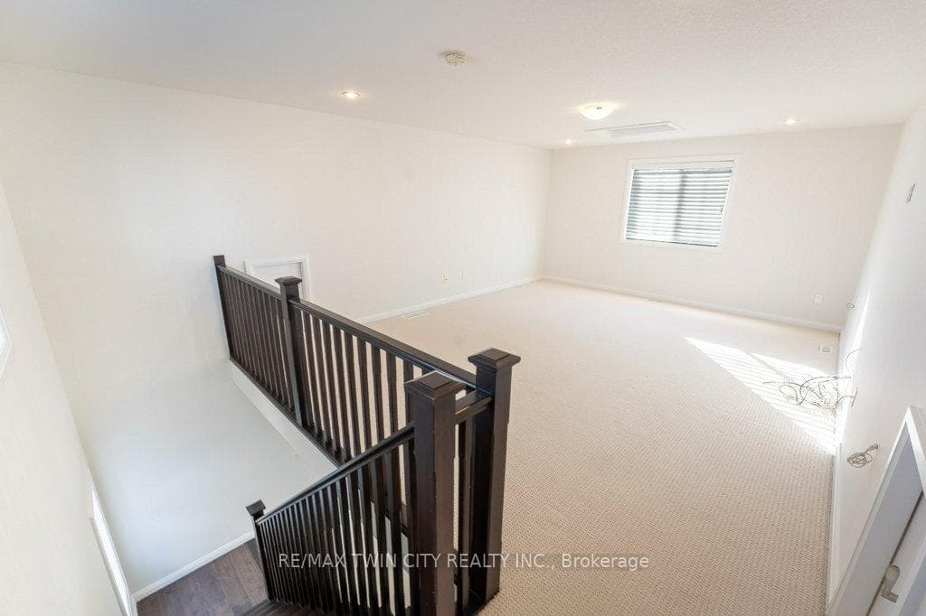 249 Buttonbush Street photo 35
