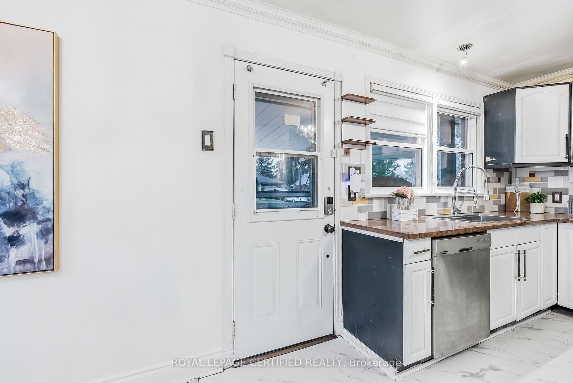 5921 Scott Street photo 22