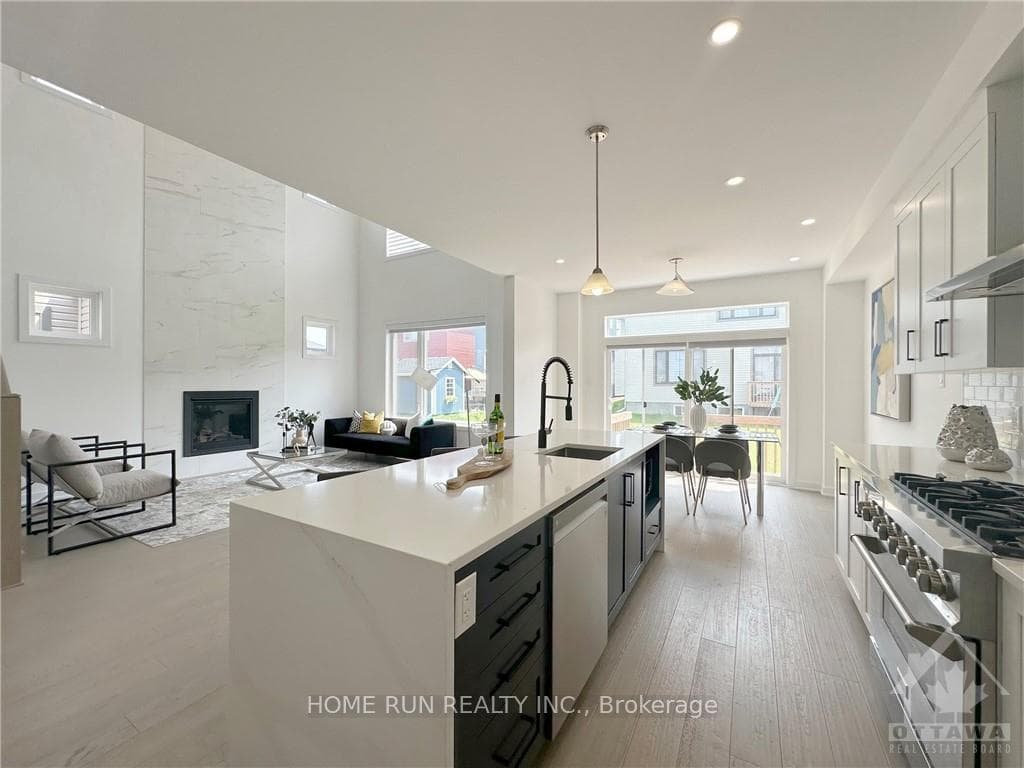 67 VICEROY Mews photo 6