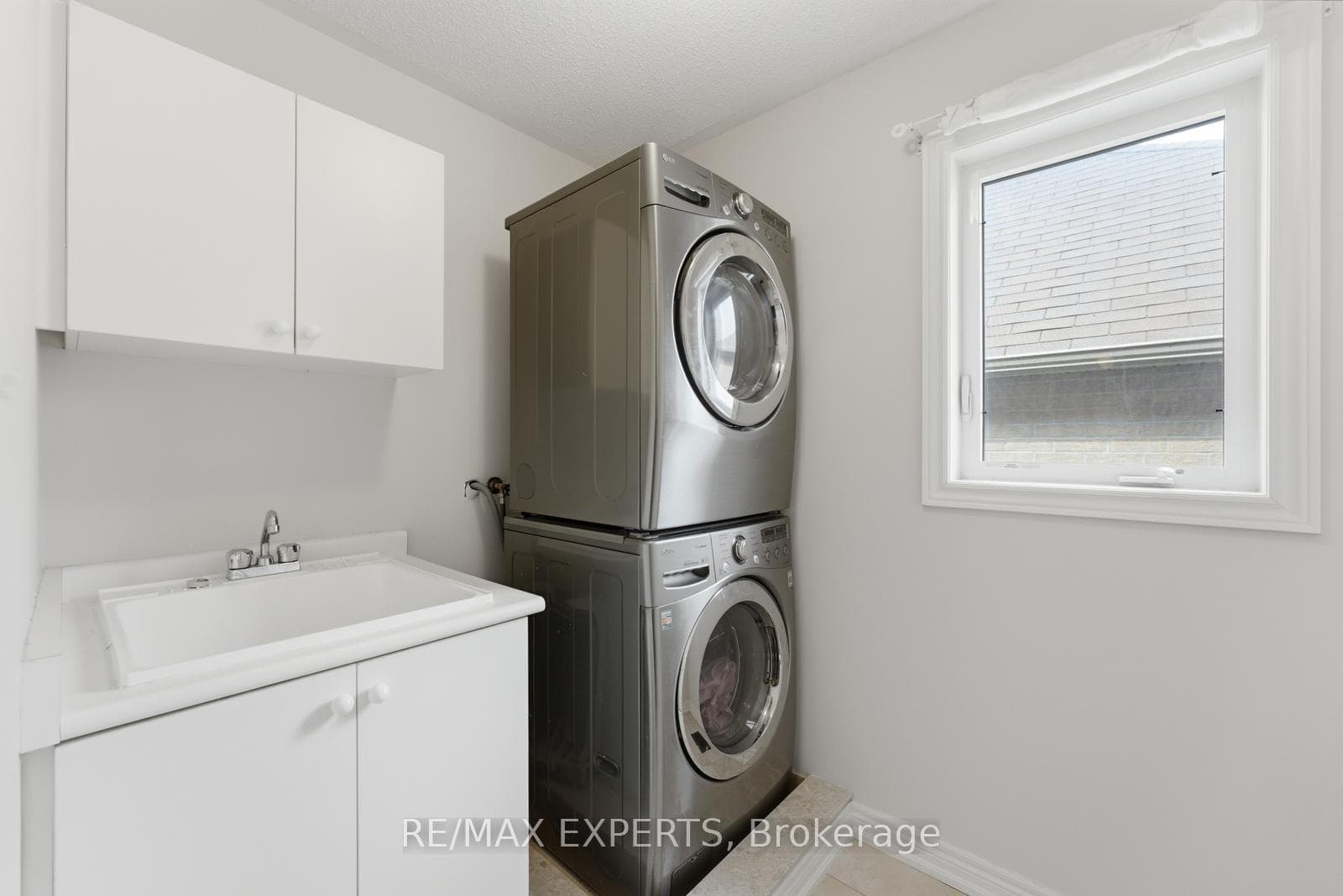 847 Memorial Circle photo 28