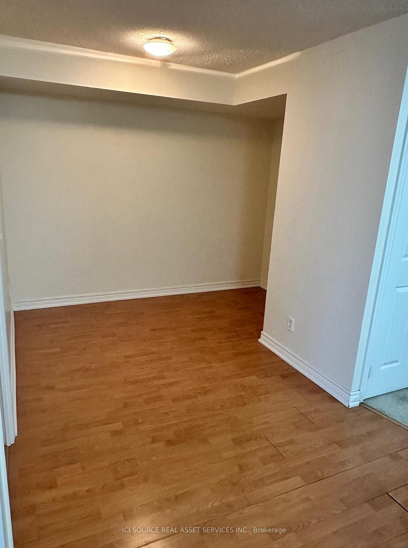 30 Grand Trunk Crescent Unit 2605 photo 4