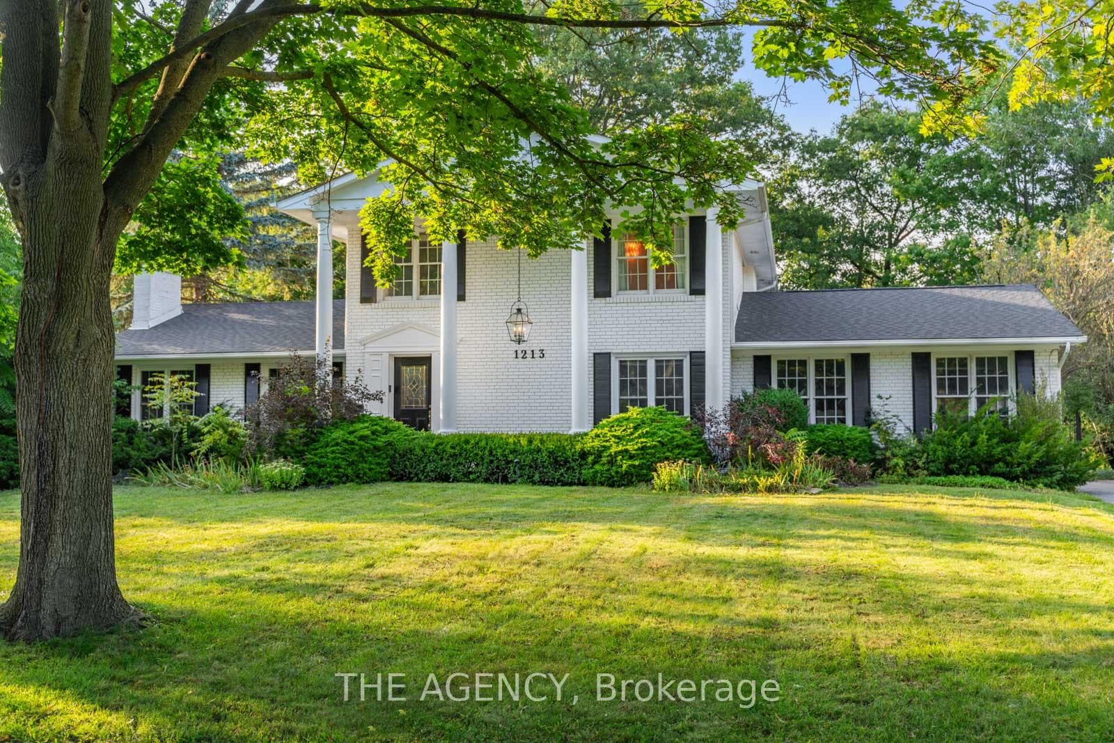 1213 Greenoaks Drive photo 2