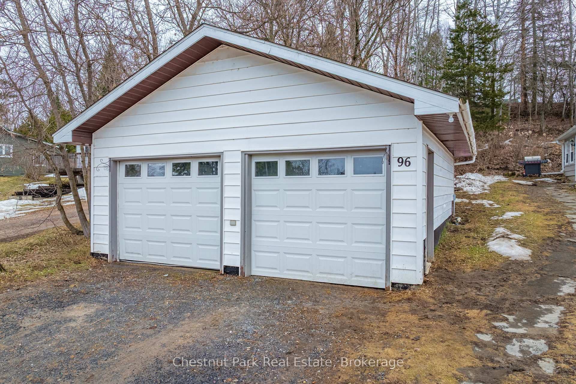 Detached Double Car Garage
