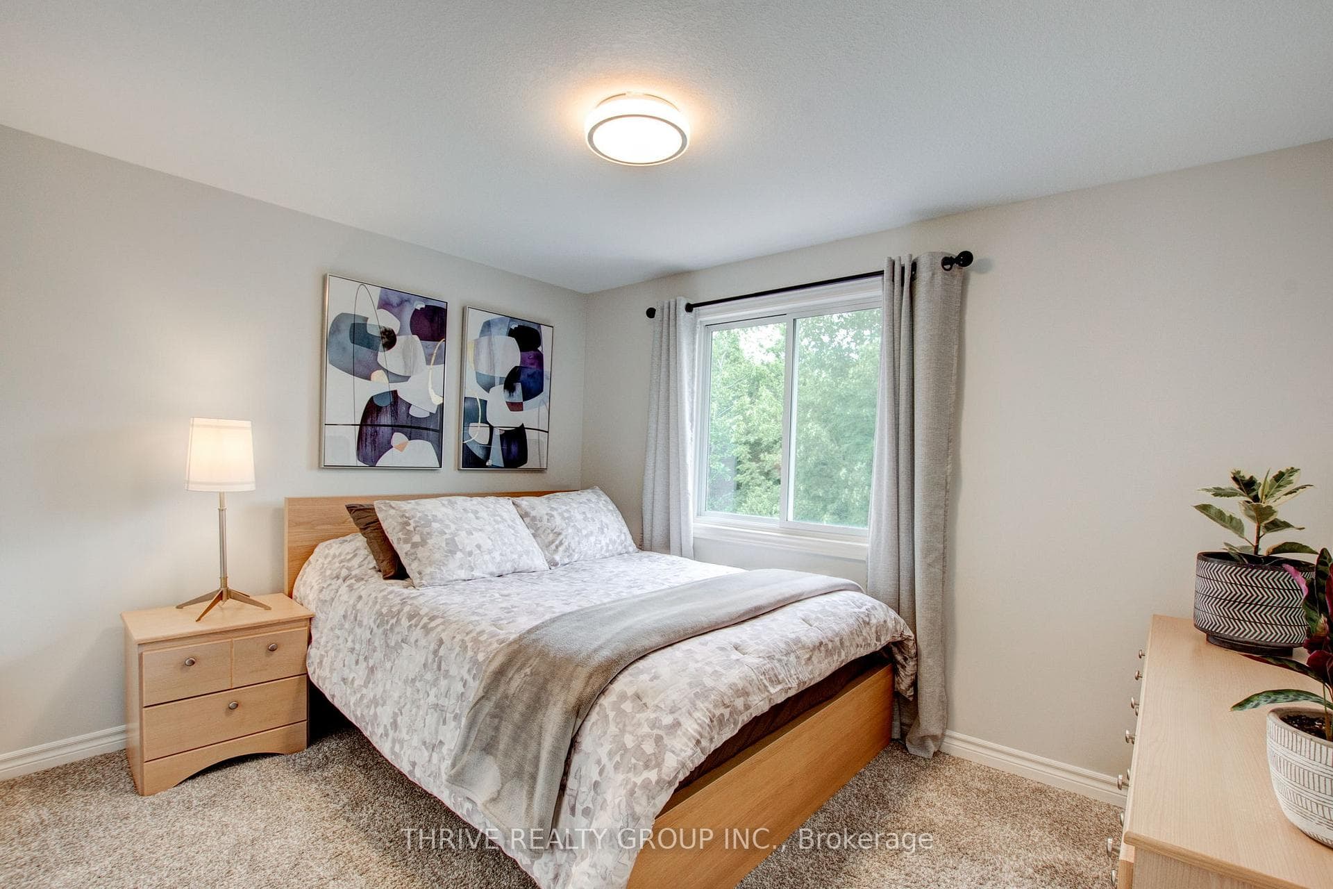 283 Rossmore Court photo 22