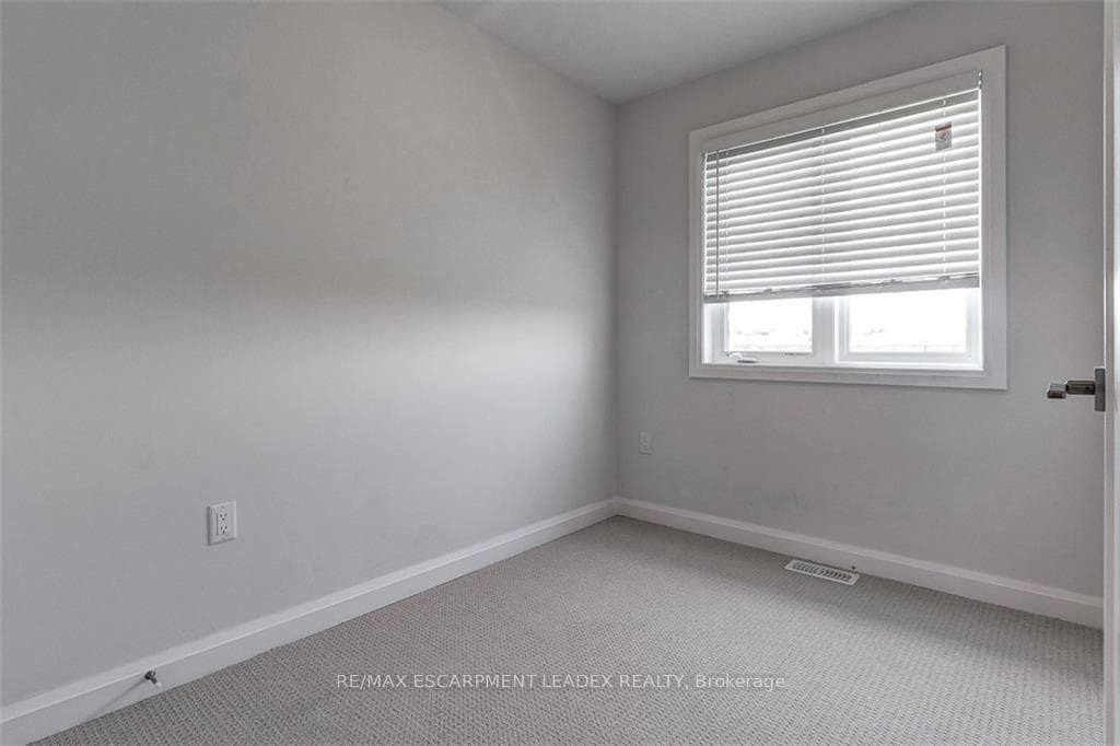 1169 Garner Road Unit 82 photo 24