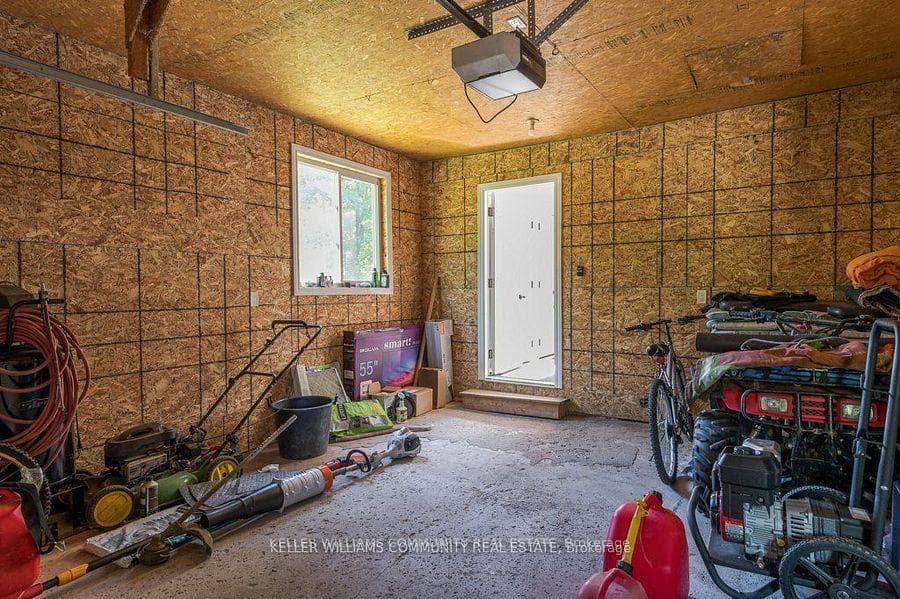 1081 Birchview Road photo 35