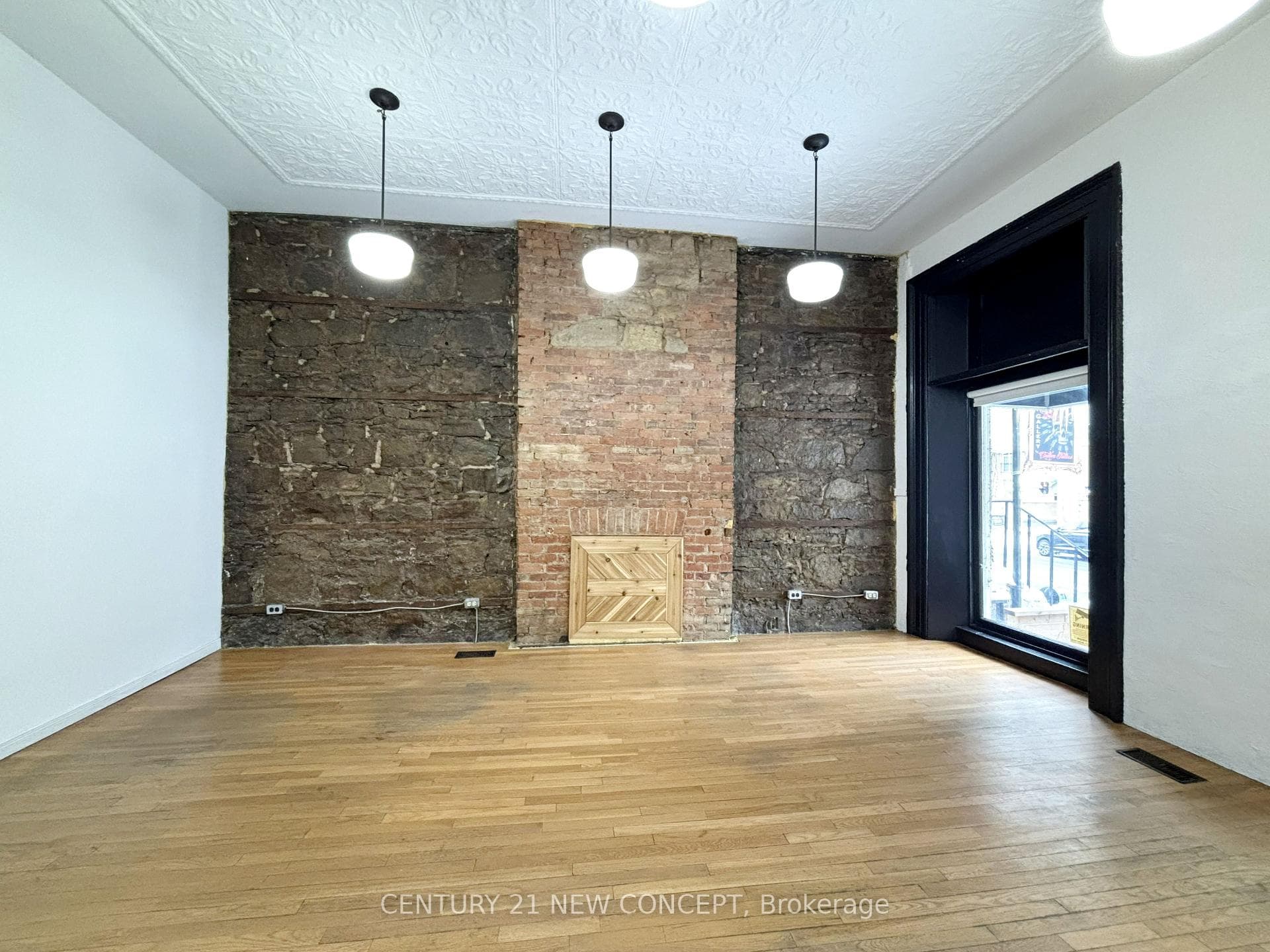 146 James Street Unit Main & Bsmt photo 4