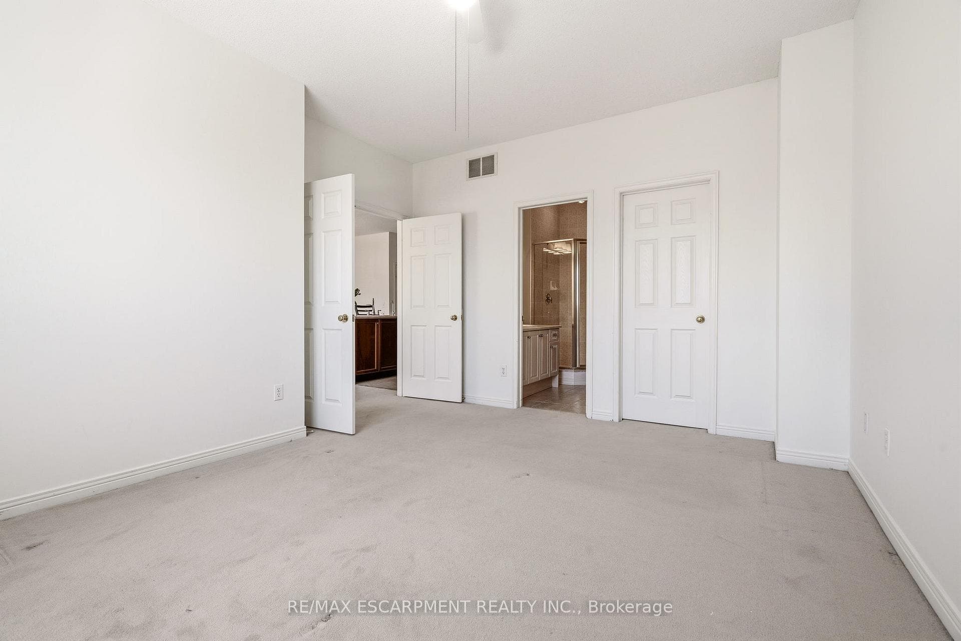 4400 MILLCROFT PARK Drive Unit 40 photo 25