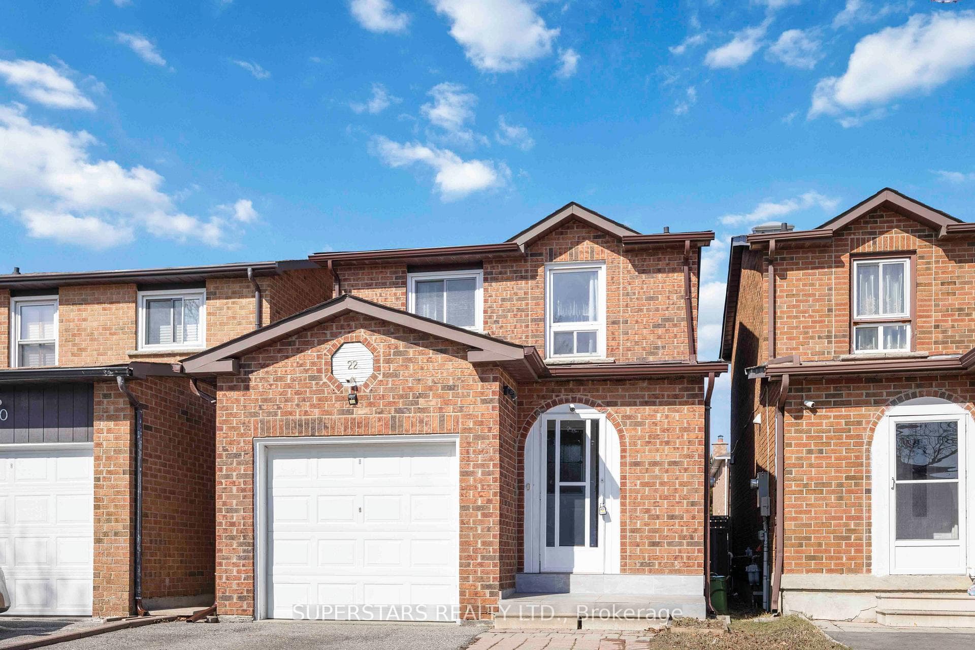 22 Dunbar Crescent photo 1