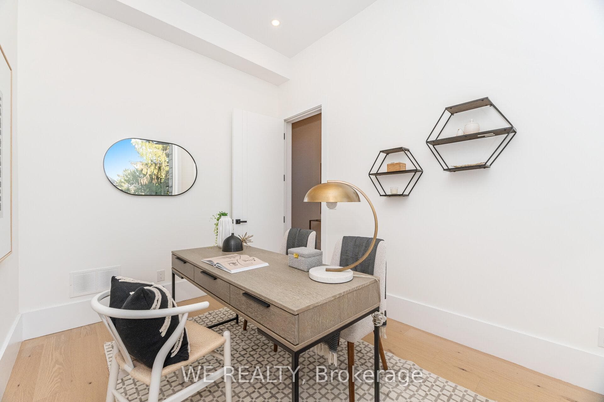 1490 Rosebank Road photo 27