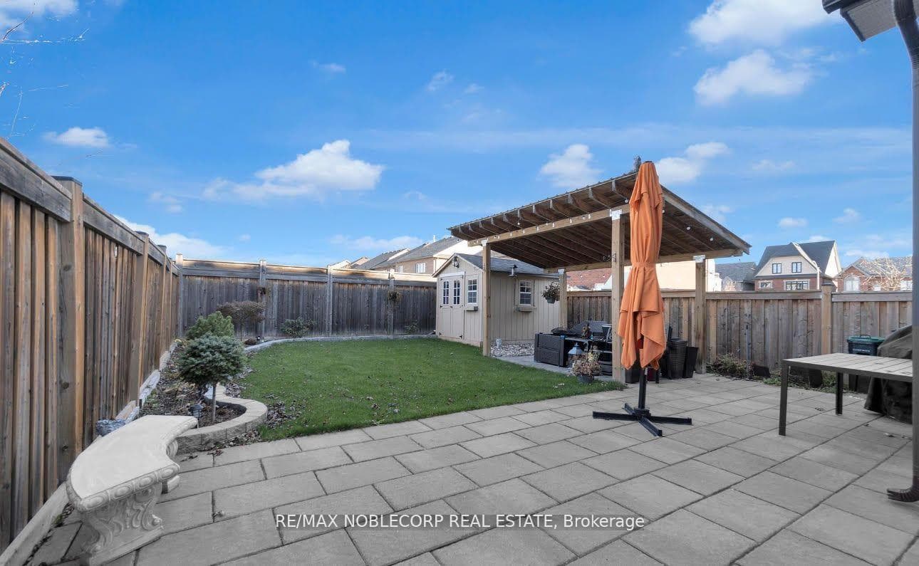 8 Morrison Avenue photo 20