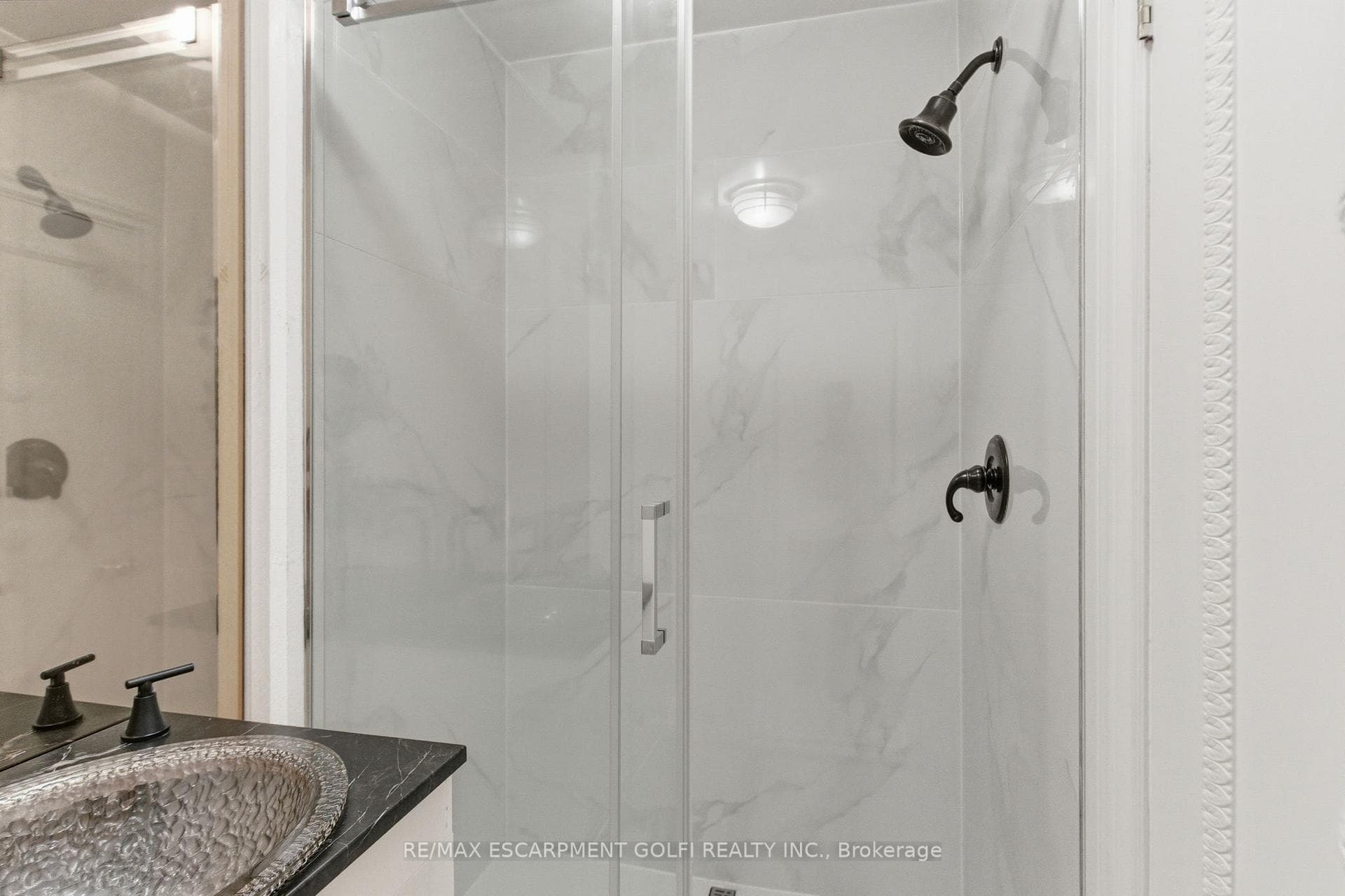 16 Freeland Court photo 22