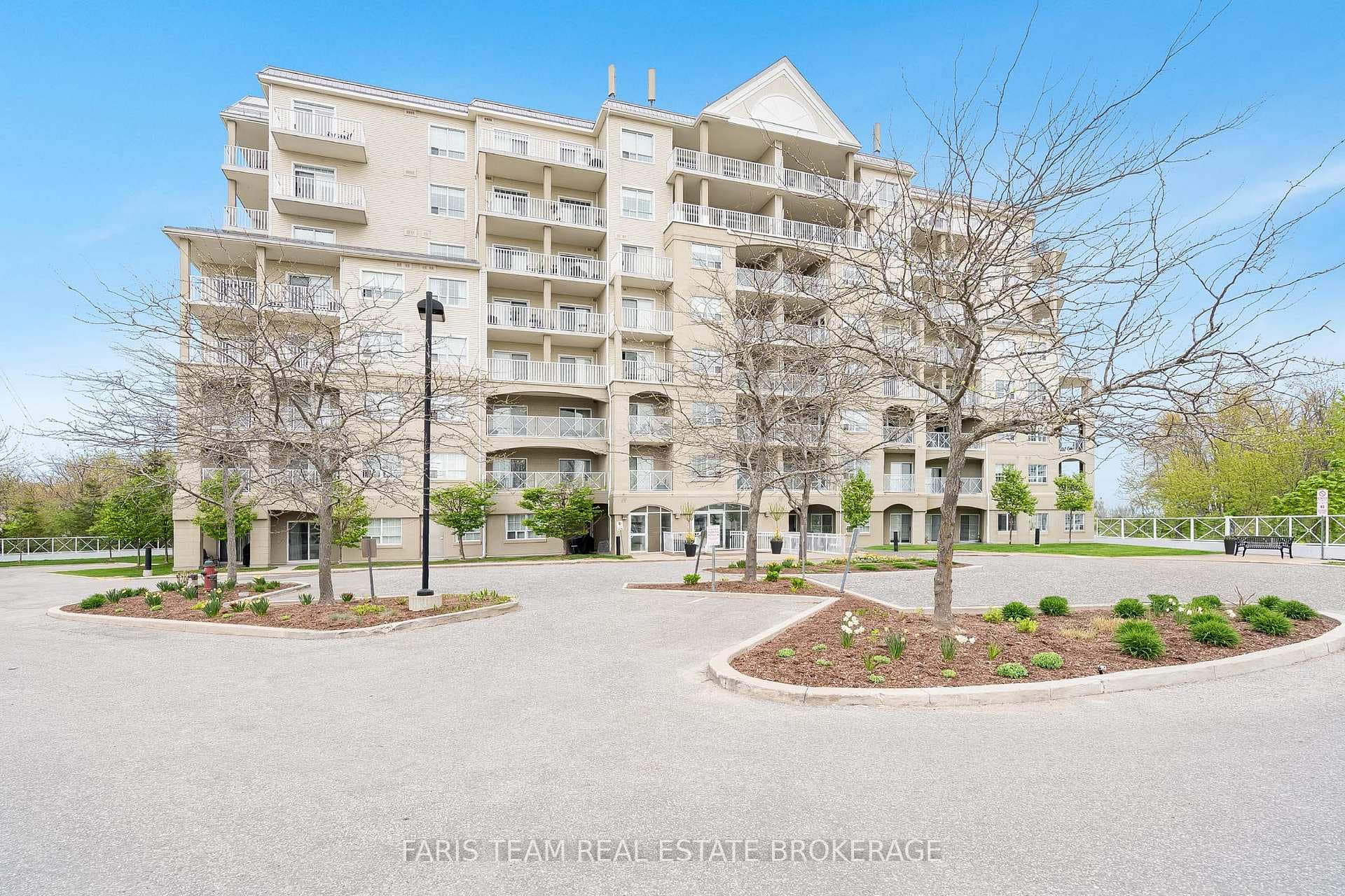 354 Atherley Road Unit 214 photo 2